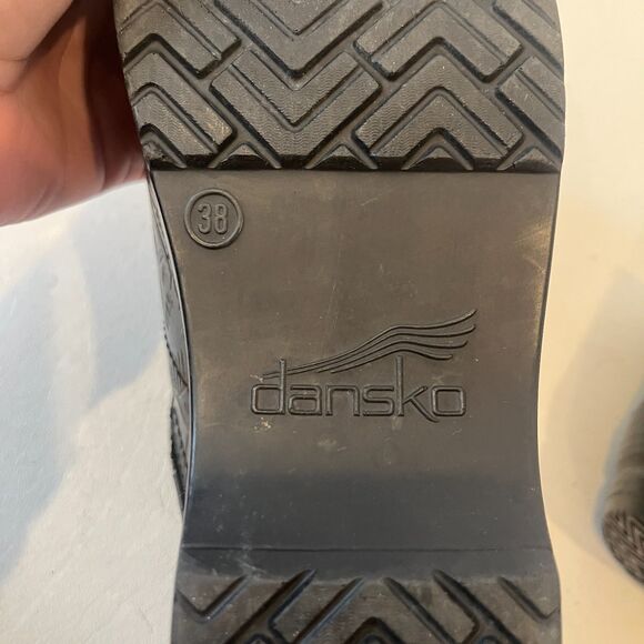 Dansko Black Tooled Leather Clogs Slip On Size 38 Professional Medical - Picture 8 of 10